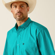 Ariat Men's Judd Turquoise Print Short Sleeve Classic Fit Button-Down Shirt