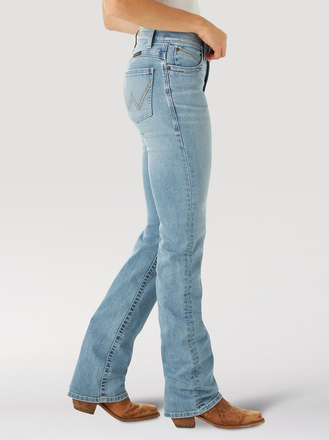 Wrangler Ultimate Riding Jean Willow in Light Wash for Women – Pard's  Western Shop Inc.
